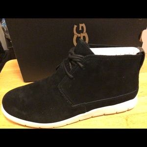 UGGS MENS FREAMON CHUKKA BOOT
